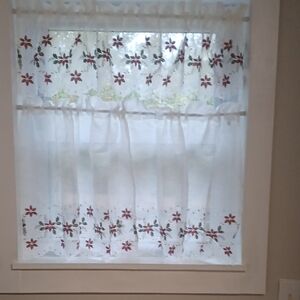 Festive Floral Holiday Curtain